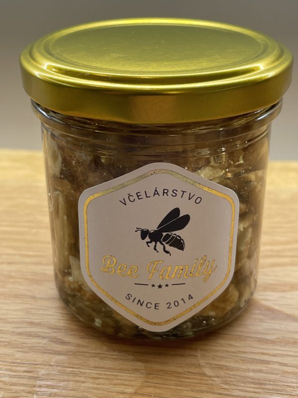 Vlašské orechy v agátovom mede 200g